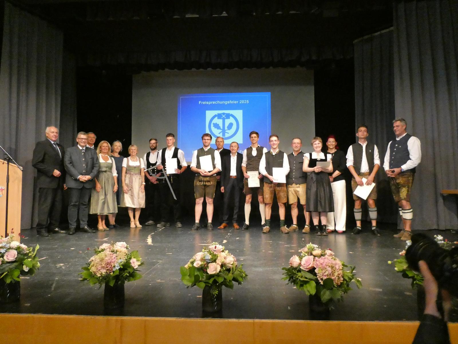 K1600_Gruppenbild_Innungssieger.JPG